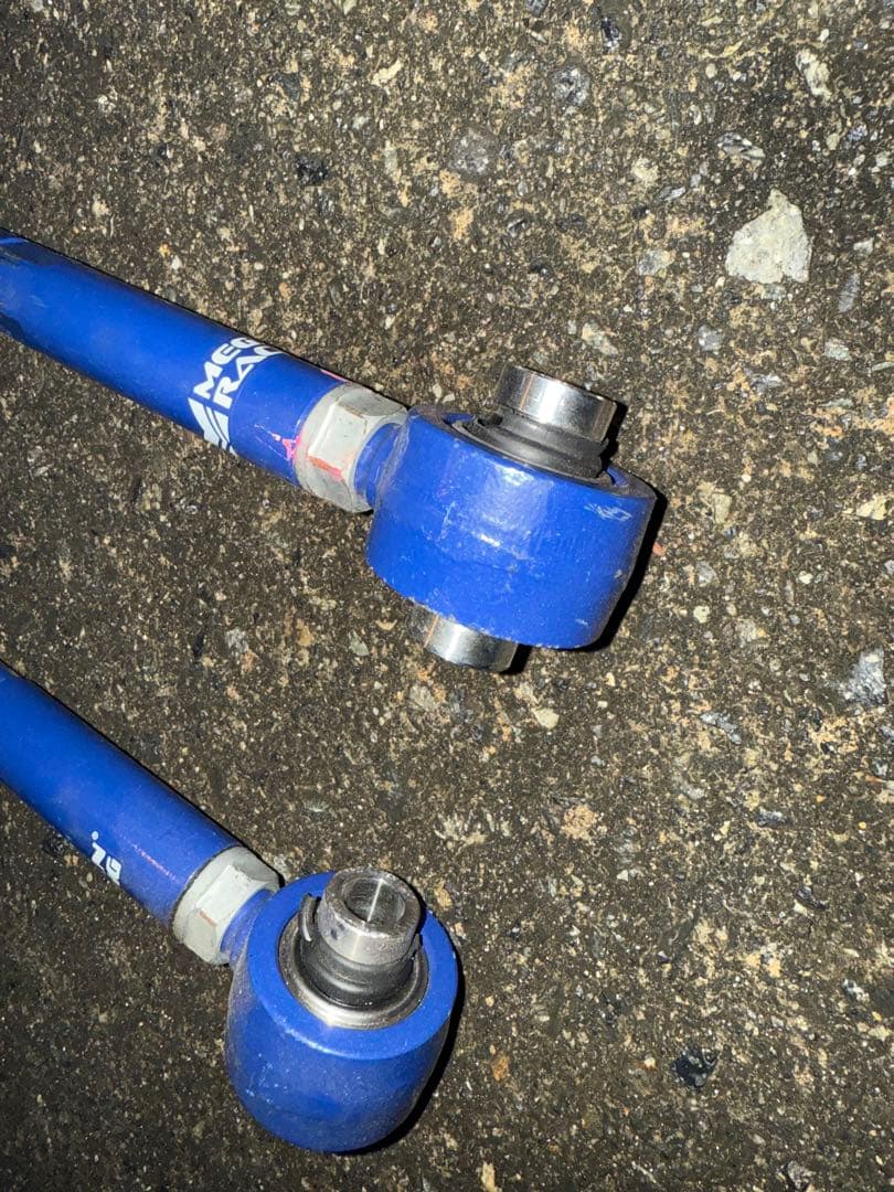 メーガンレーシング　アッパーアーム　クラウン等