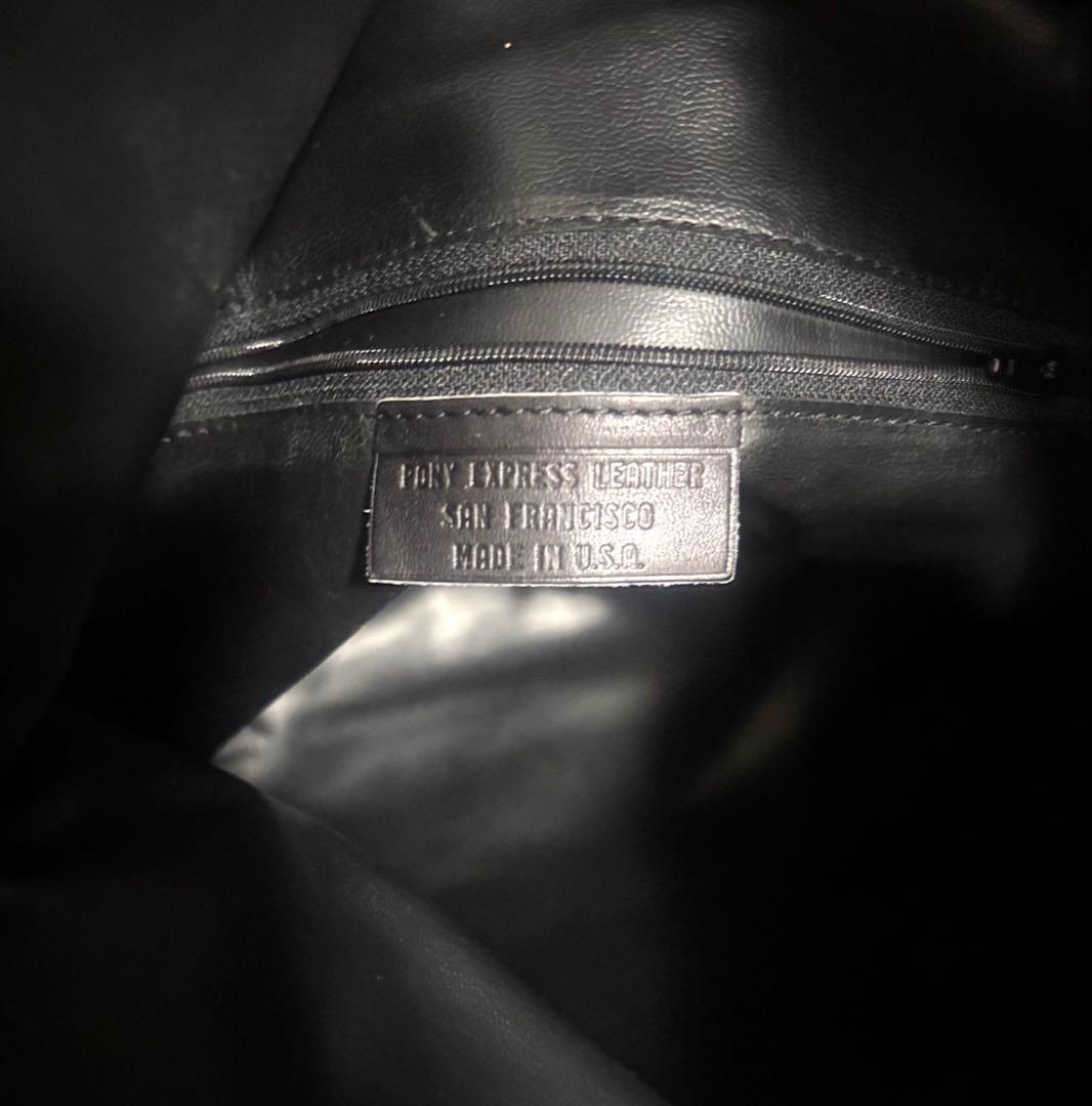 美品　未使用✩︎レザー　ブラックレザーショルダーバッグ