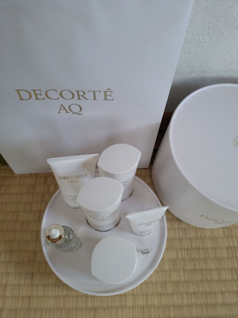 【限定・完売品】コスメデコルテ AQ ラディアンスコフレ 新品未使用 6点セット