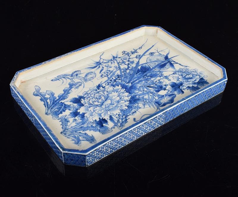 ドラ公式アカウント　中国　青花四君子草花文　長角皿　C　R3355