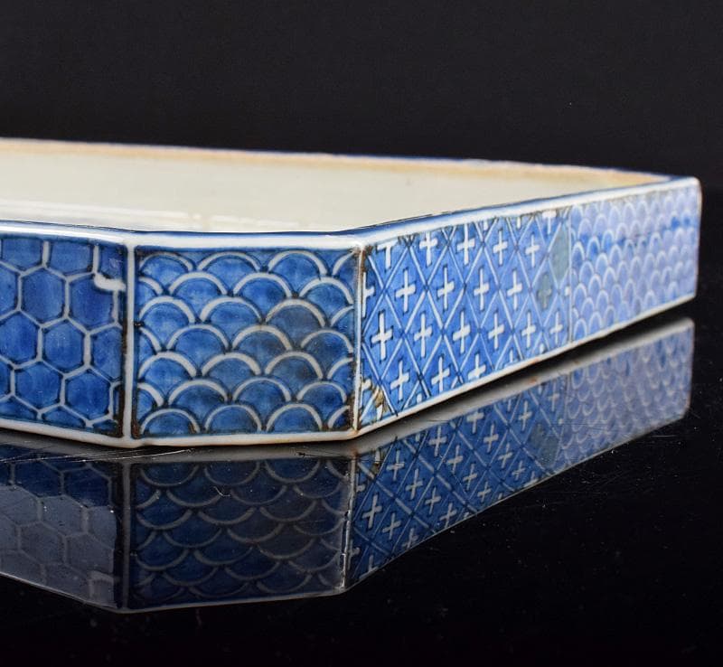 ドラ公式アカウント　中国　青花四君子草花文　長角皿　C　R3355