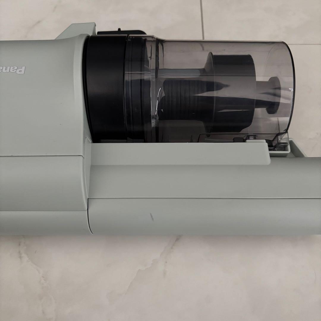 未使用◆Panasonic◆スティック サイクロン 掃除機◆MC-SB33J-G
