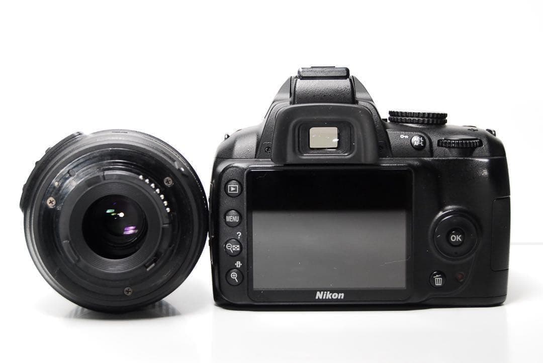 ⭐️コスパ重視⭐️Nikon D3000 デジタル一眼レフ　入門機としておすすめ