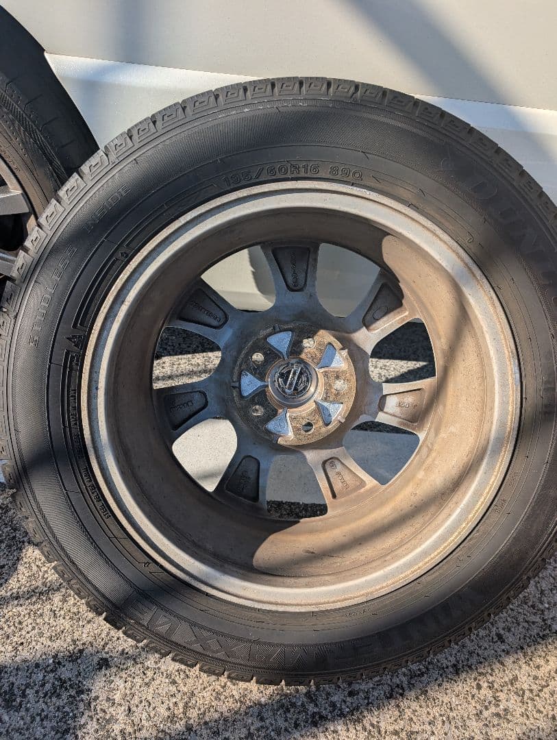 彩鯉！/60/16スタッドレスタイヤ1本②ナット付き