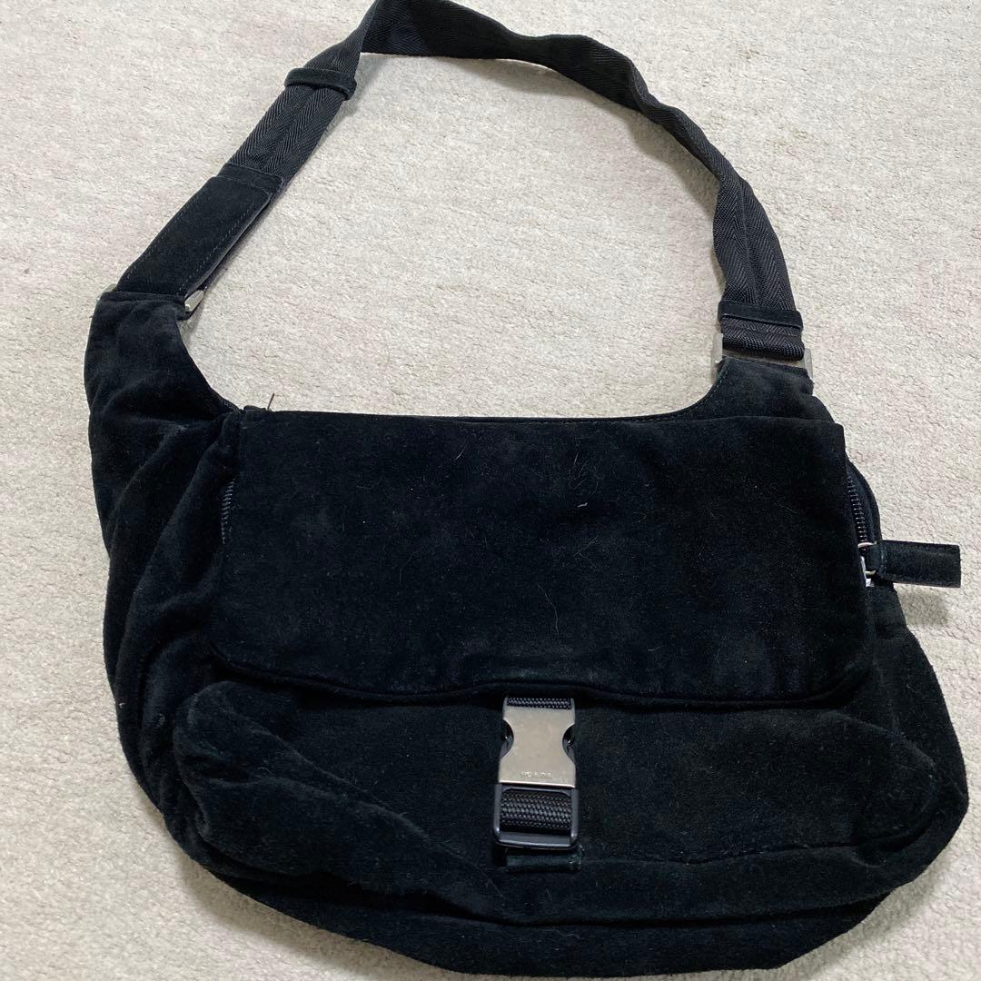 PRADA ブラック ショルダーバッグ