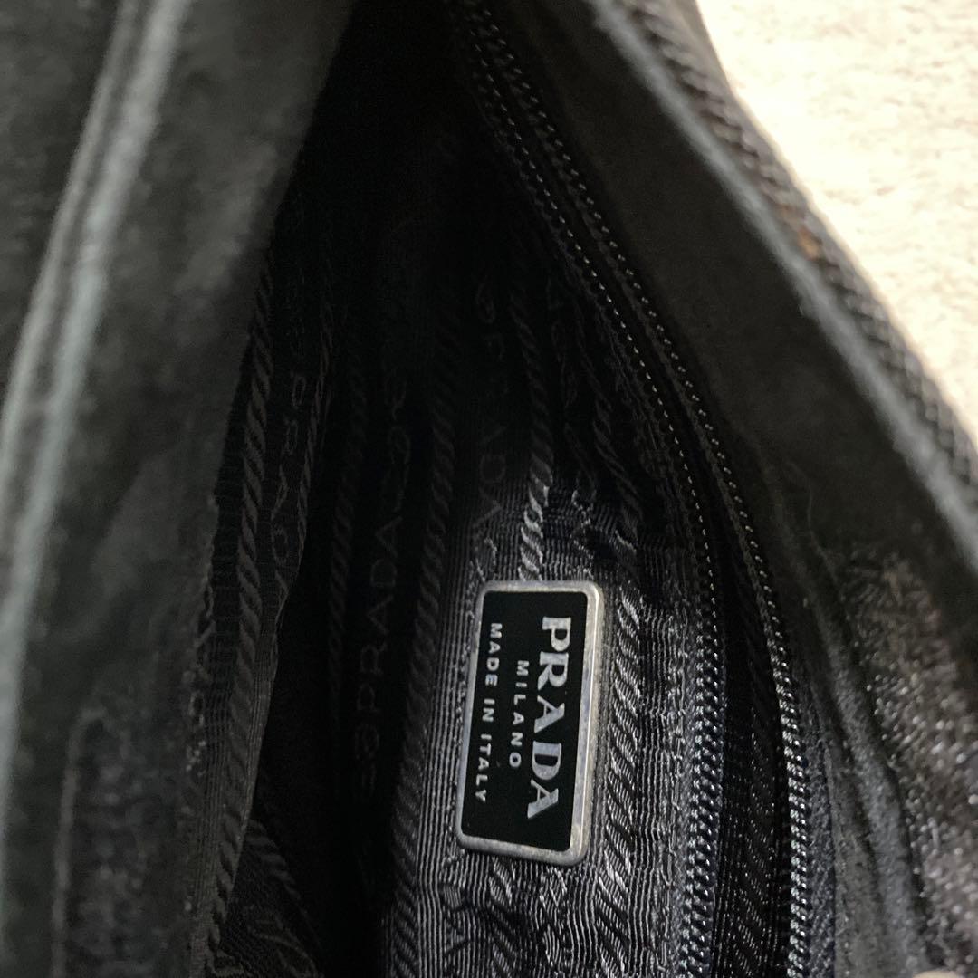 PRADA ブラック ショルダーバッグ