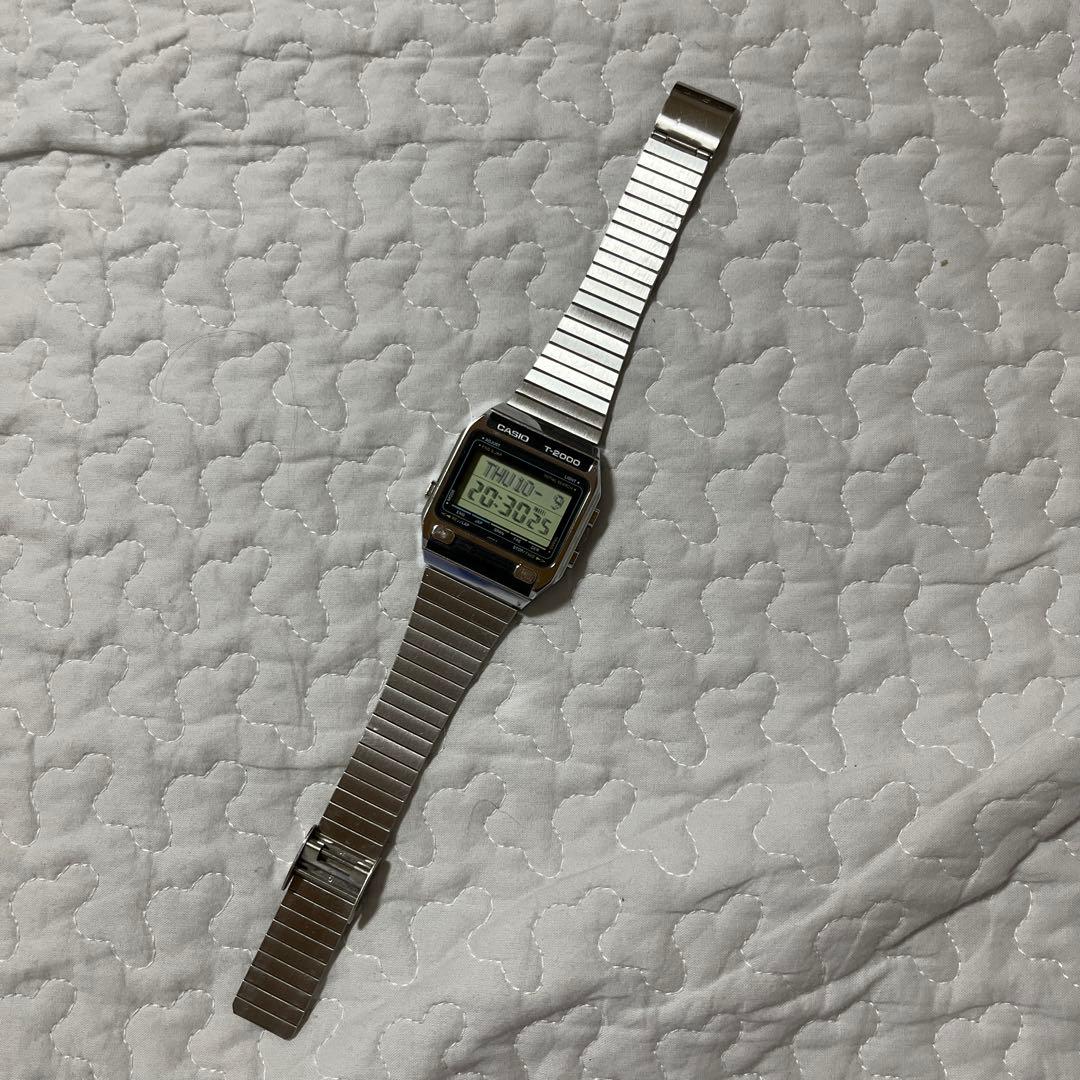 CASIO T-2000 デジタル腕時計