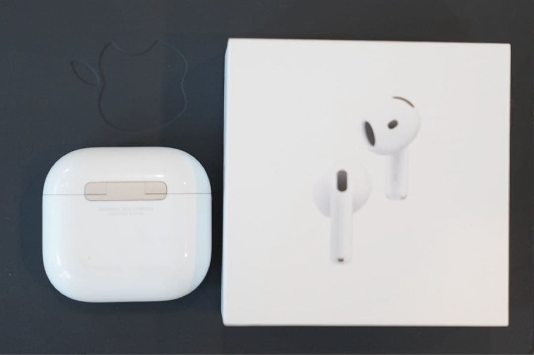AirPods4 アクティブノイズキャンセリング搭載 本体 ホワイト 充電ケース