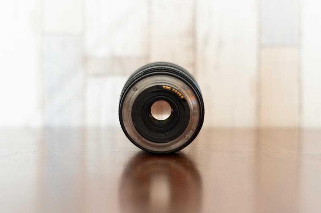 キヤノン 超広角レンズ名...EF 16-35mm F4L IS USM