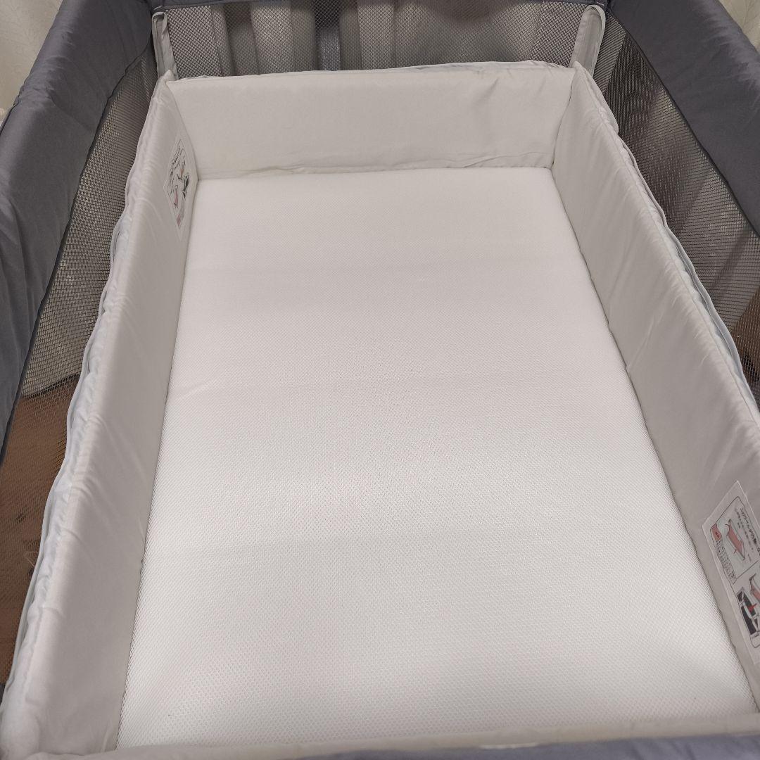 【美品】アップリカ ココネルエアーAB ベビーベッド グレーベアー
