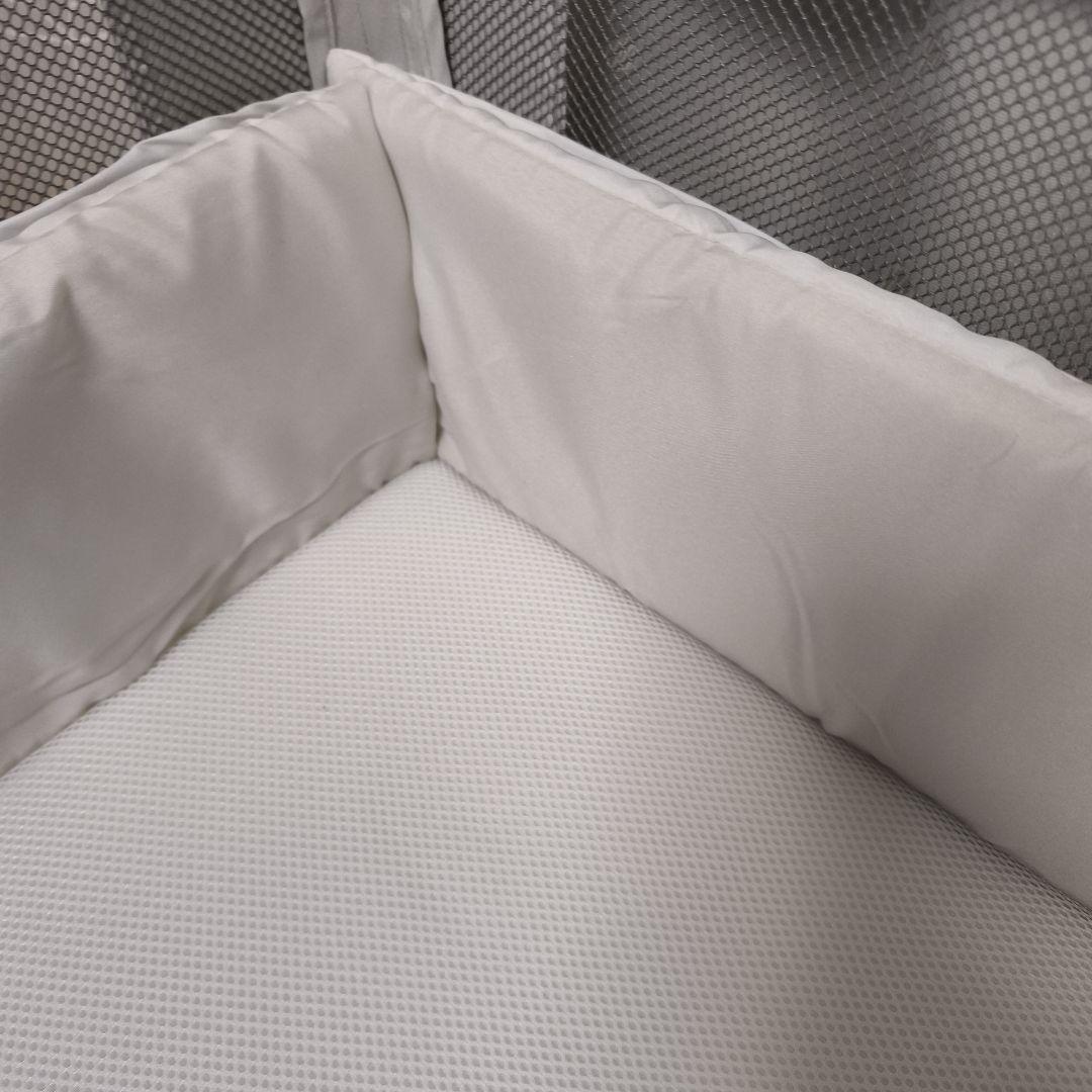 【美品】アップリカ ココネルエアーAB ベビーベッド グレーベアー