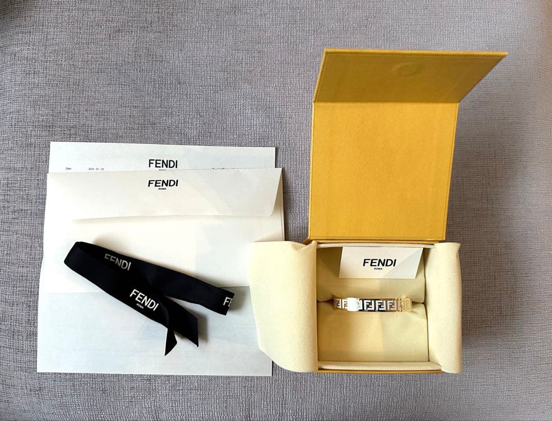 FENDI ズッカ柄　フォーエバー フェンディ ブレスレット