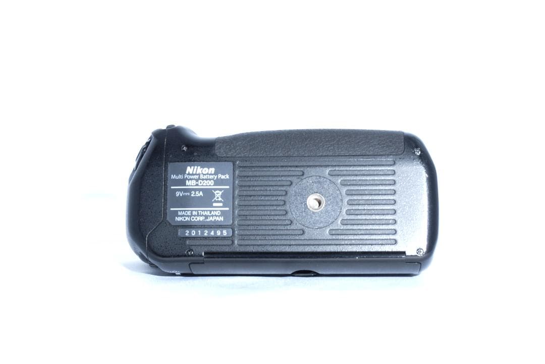 ★Nikon MB-D200 MULTI POWER BATTERY PACK