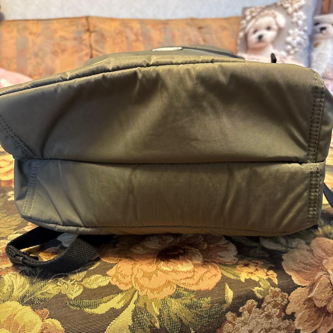 オリーブグリーン バックパック