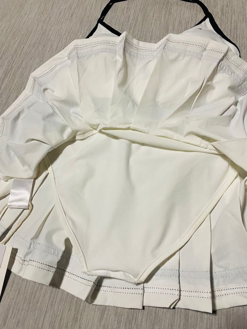 R❣️ Andmary Coco pleats swimwear White