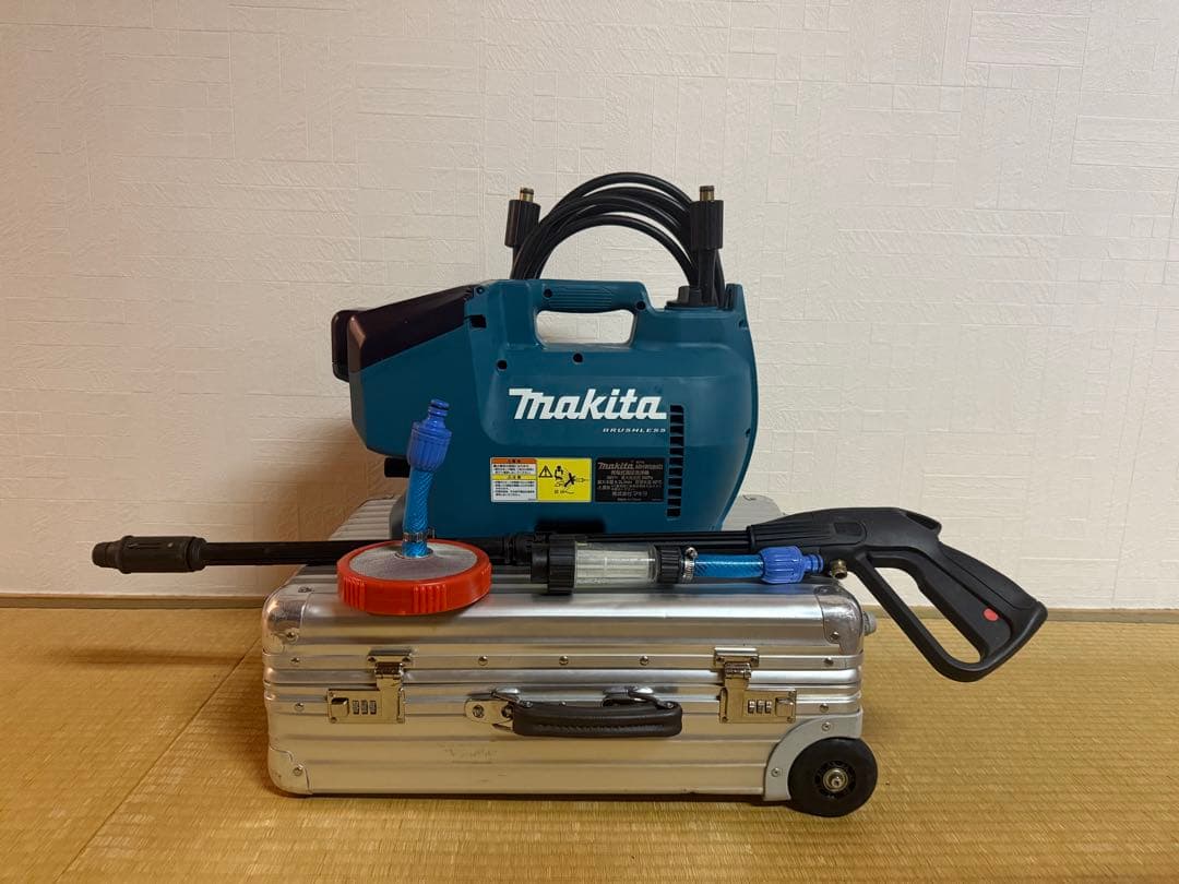 マキタ 充電式高圧洗浄機 MHW080D バッテリー無し
