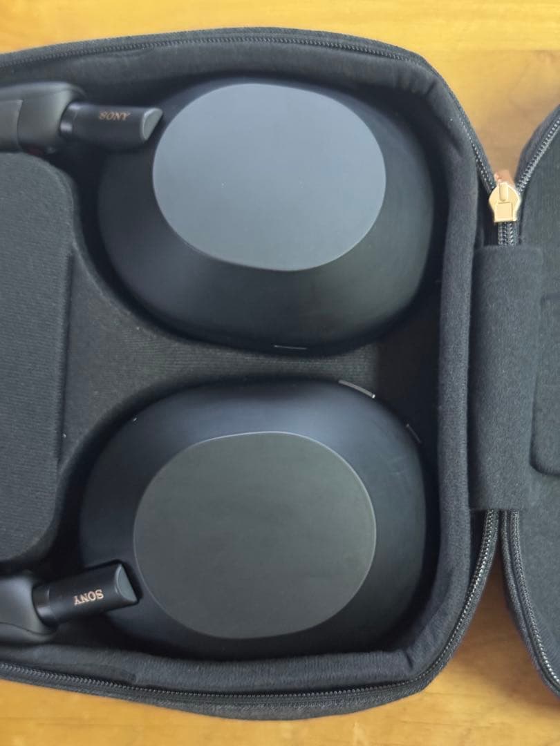 ヘッドホン SONY WH-1000XM5 BLACK