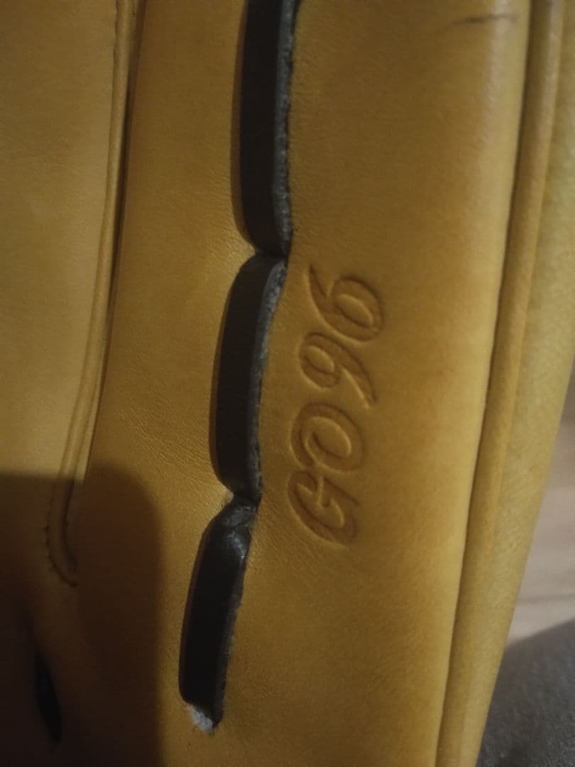 グローブワークス 12.5インチ イエローブラックグローブ