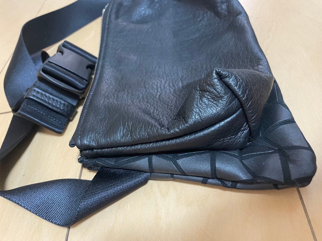 chi.wata チワタボディバッグ