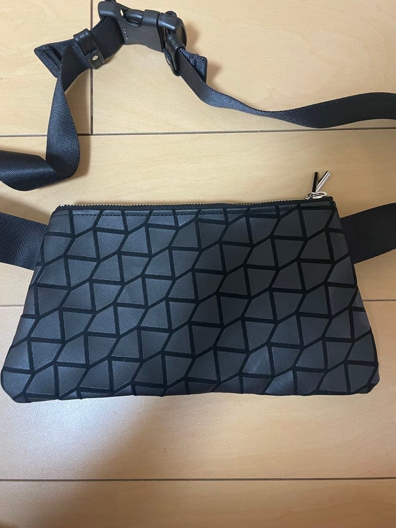 chi.wata チワタボディバッグ