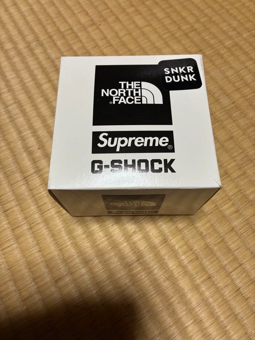 時計 Supreme G-SHOCK DW-6900NS-1JR
