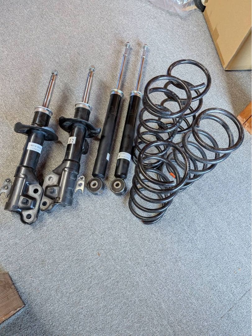 サスペンションキット(フロント・リア用)