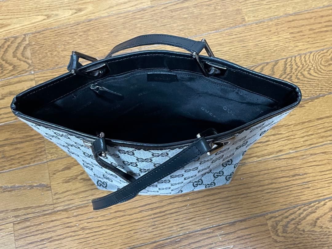 GUCCI レディース　バッグ