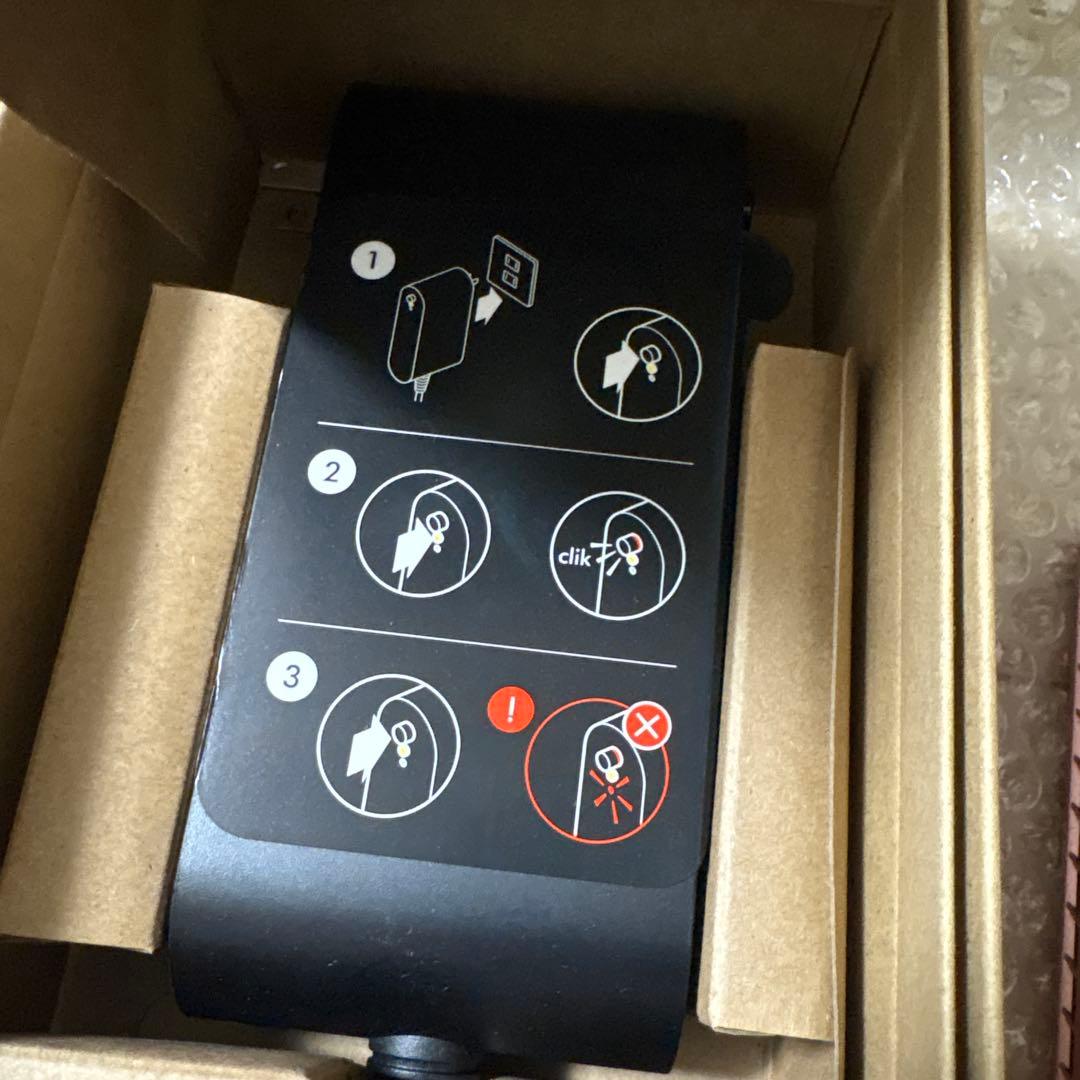 ダイソンHT01 ヘアストレイトナー