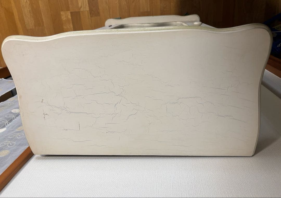 ホワイト木製キャビネット 花柄装飾 3段 スリム型