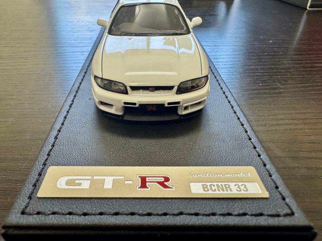 ignition model製GT-R BCNR33 Vspec 白1/43