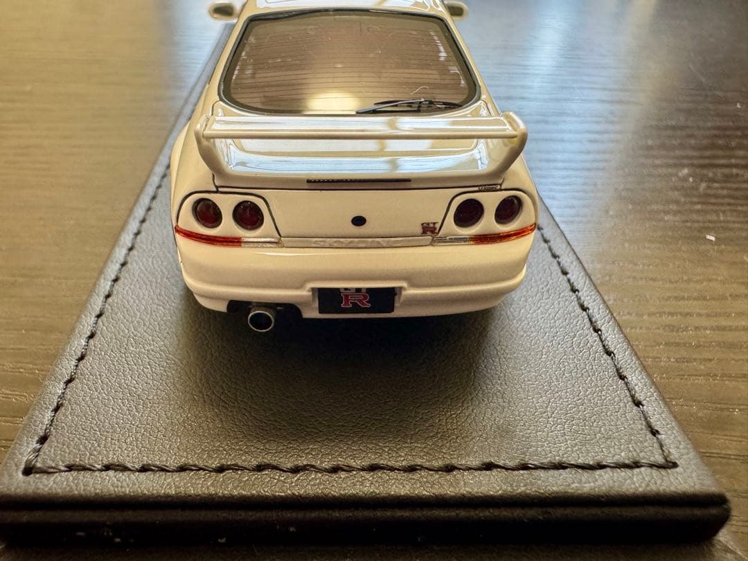 ignition model製GT-R BCNR33 Vspec 白1/43