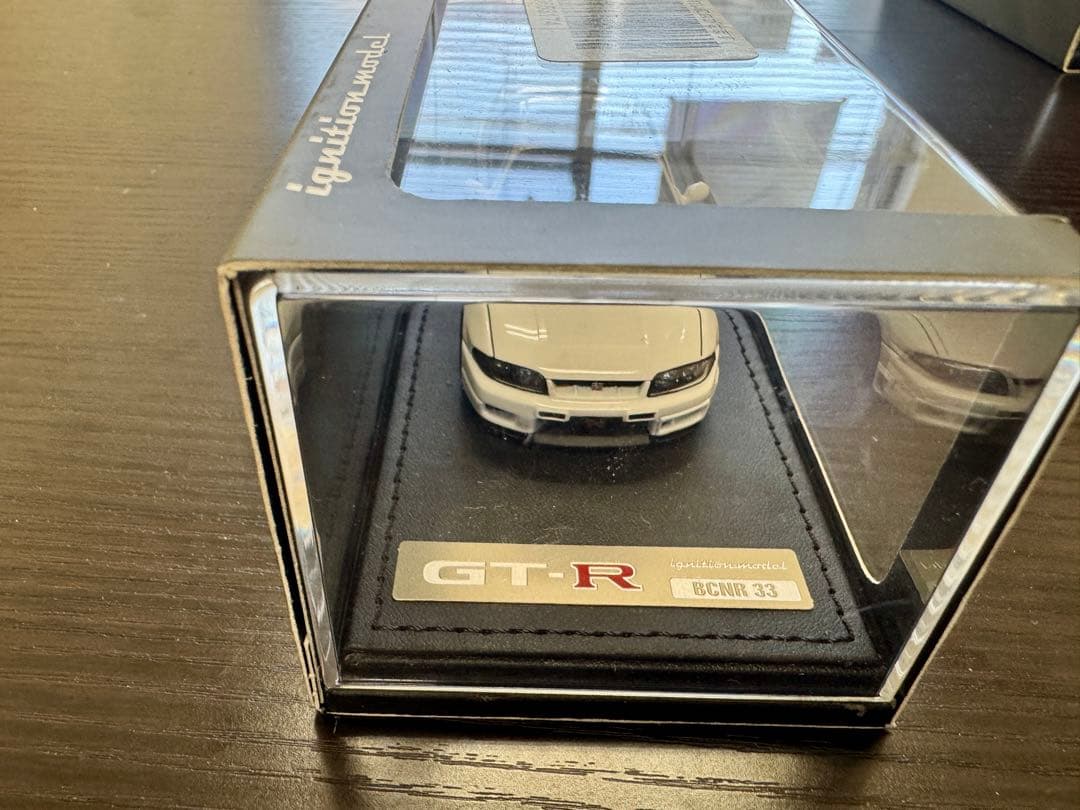 ignition model製GT-R BCNR33 Vspec 白1/43