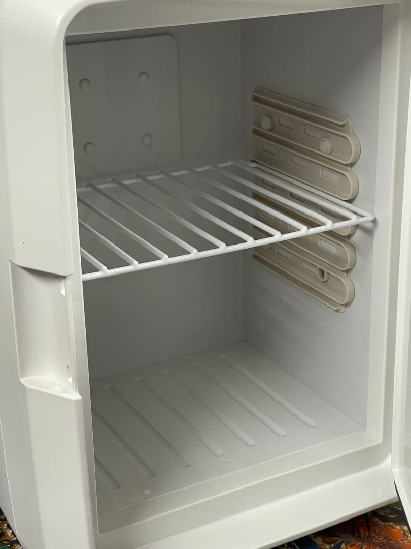 ツインバード ポータブル　保冷保温庫 20L HR-EB08