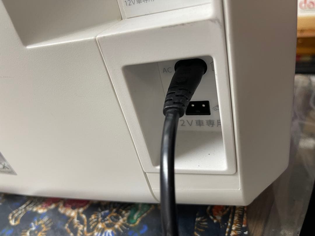 ツインバード ポータブル　保冷保温庫 20L HR-EB08