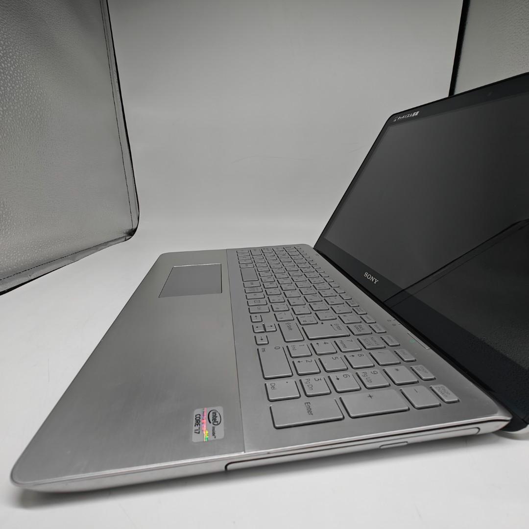 【VAIO】SVF 高速i7 SSD256GB 8GB シルバー ノートPC