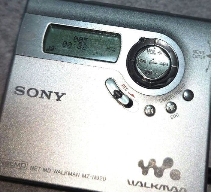 ※動作品※ SONY MDウォークマン 本体のみ MZ-N920