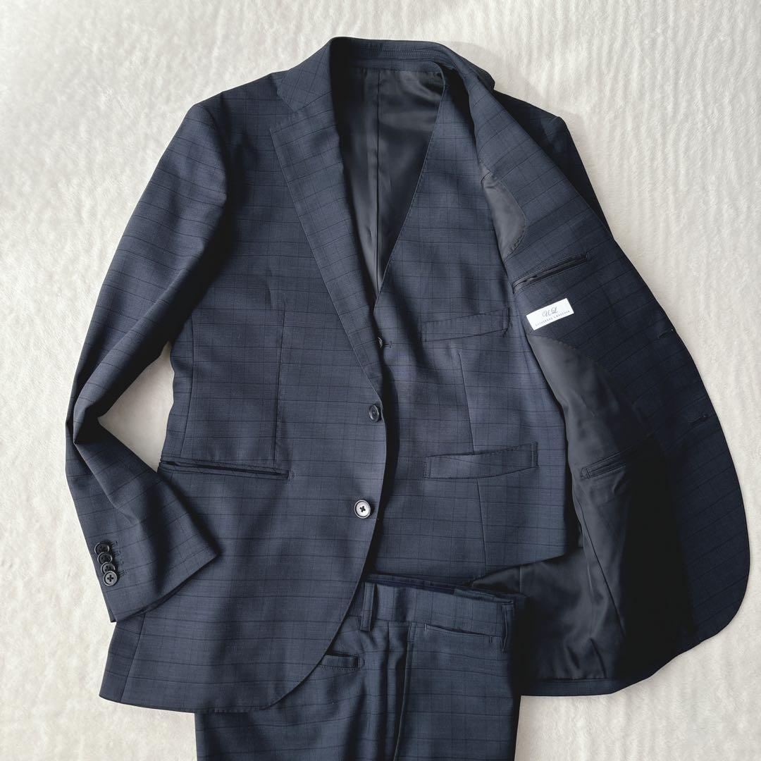 【美品】ユニバーサルランゲージ　スリーピース　スーツ　チェック柄　ネイビー