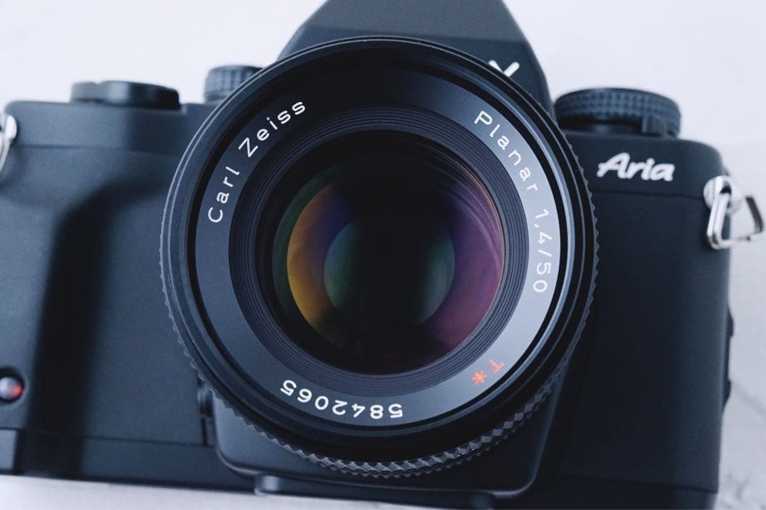 完動品 ◉ Contax Aria 単焦点レンズ付き フィルムカメラ
