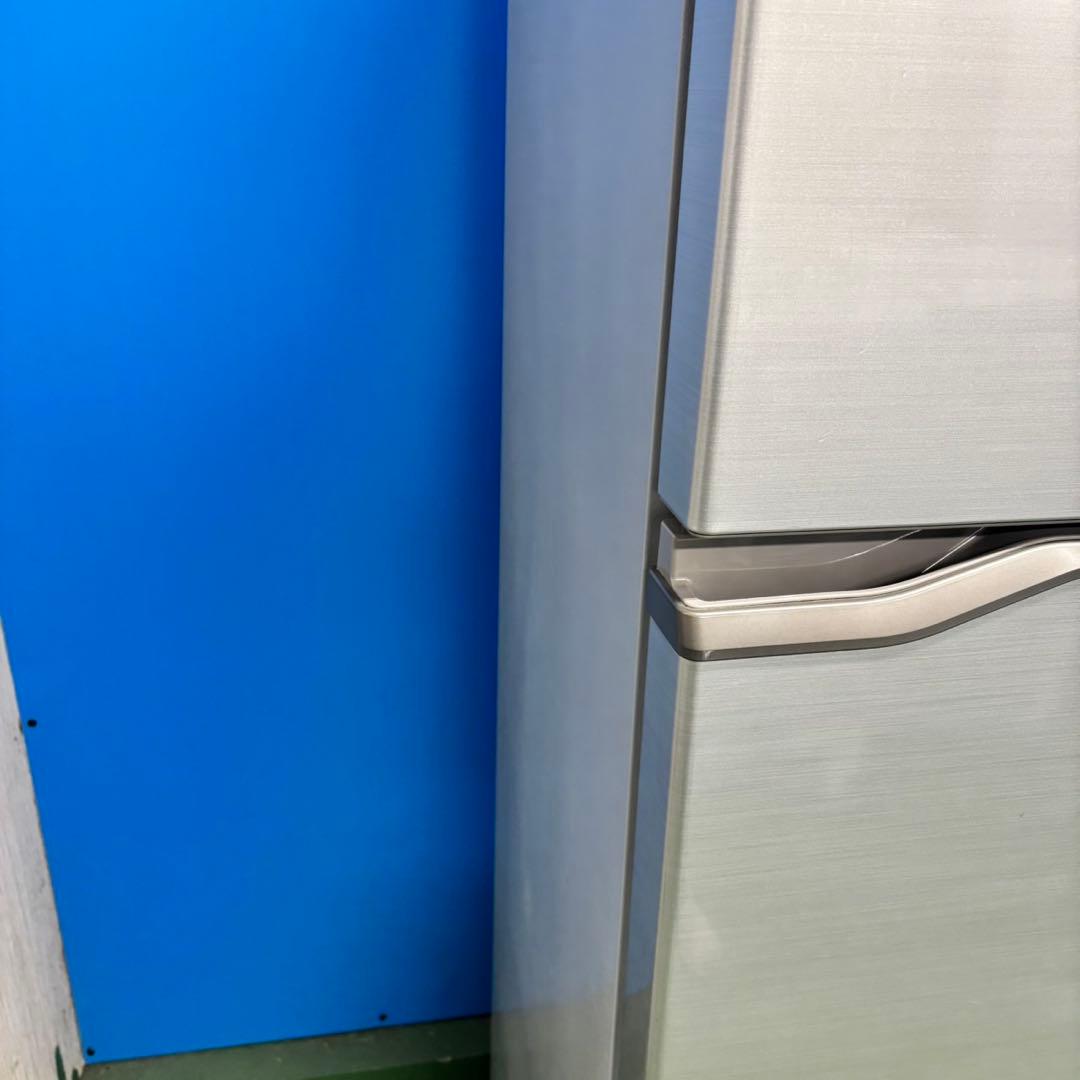 565 パナソニック　中型　冷蔵庫　200L強　1〜5人暮らし用 小型