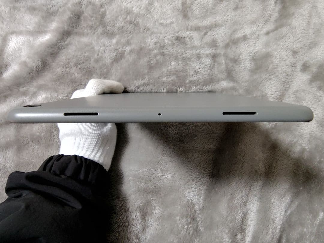 Google Pixel Tablet（本体＋充電ホルダー兼スピーカーのセット）