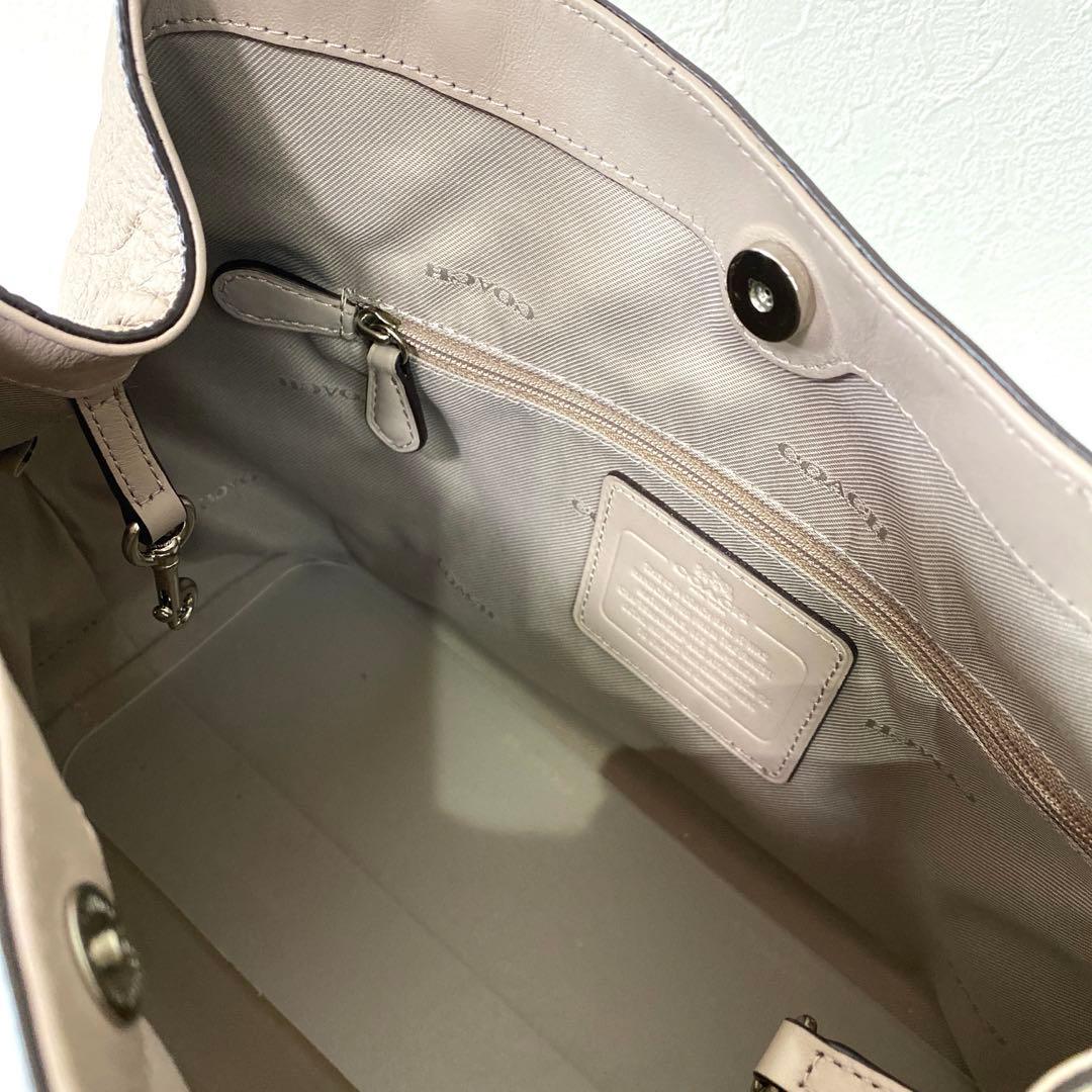 未使用品　COACH コーチ　2way ハンドバッグ　ショルダーバッグ