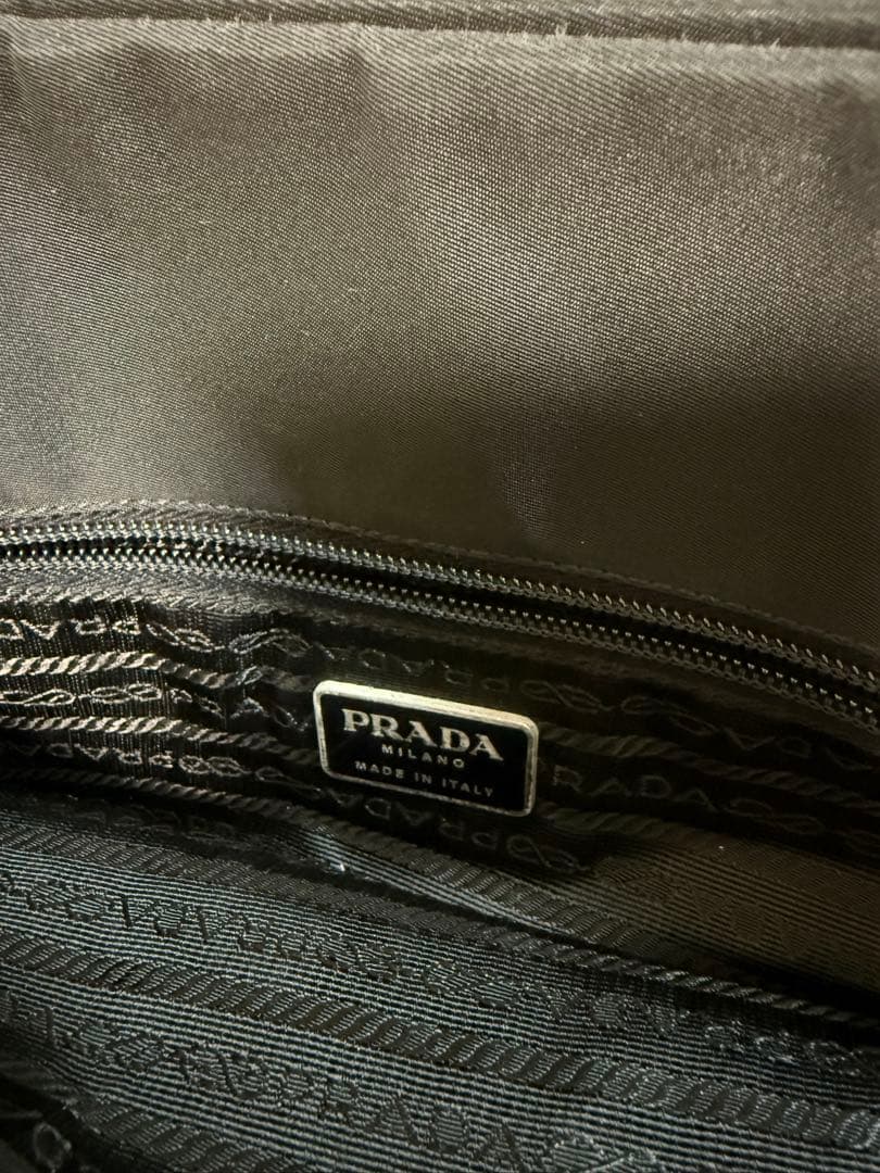 PRADA ブラック トートバッグ
