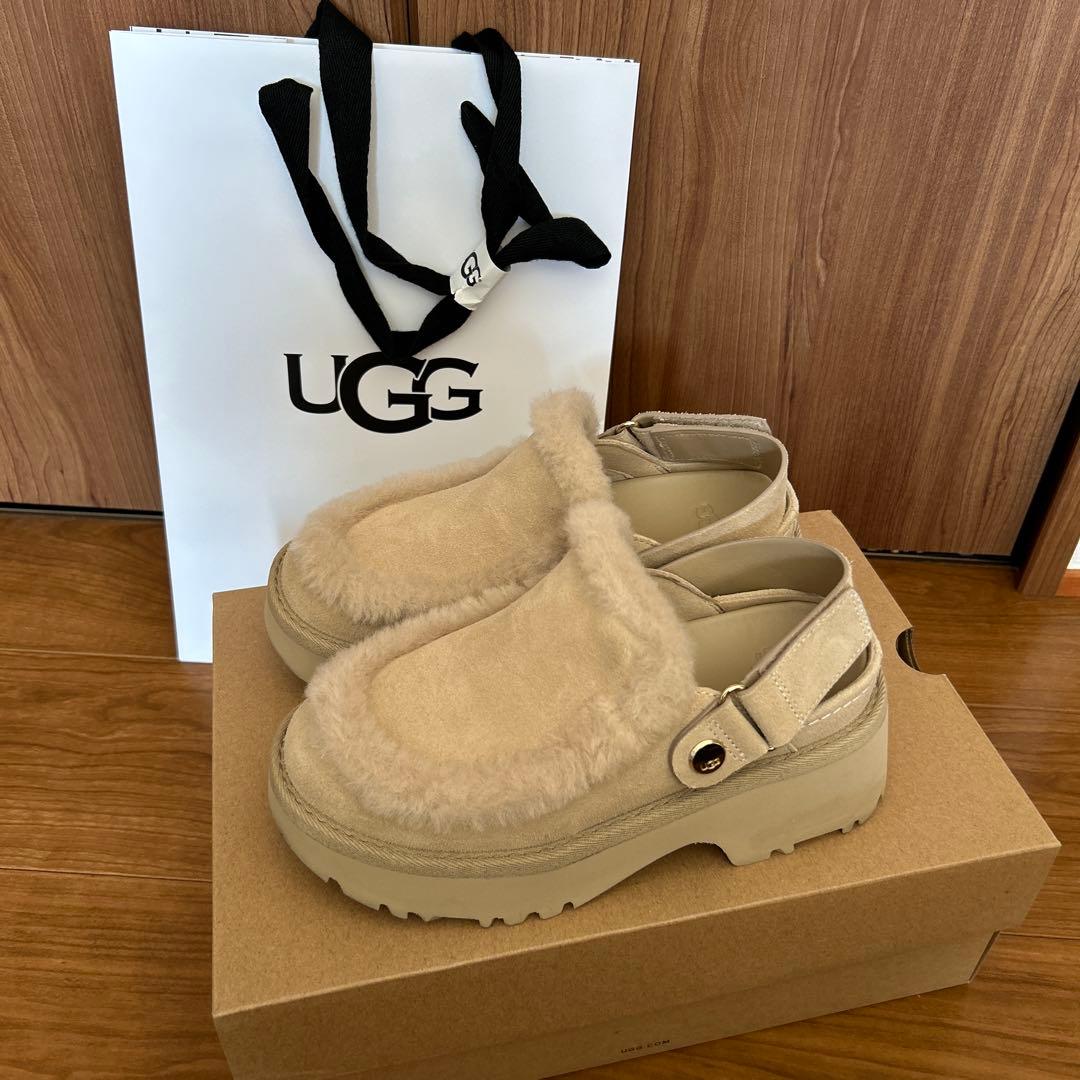 UGG W ESMEE CLOG / 22センチ　新作