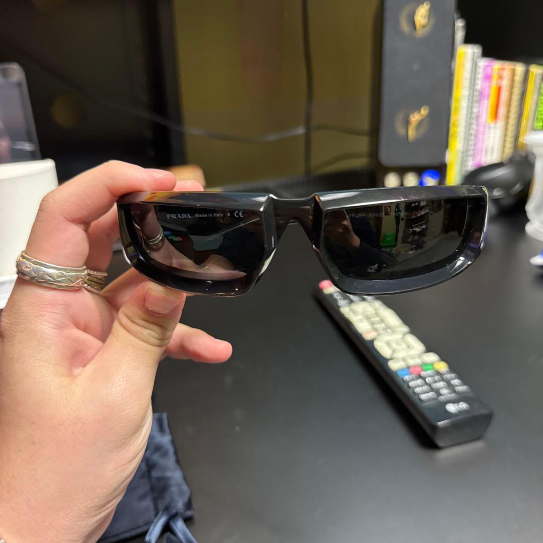 PRADA ブラック サングラス　21 savage 愛用￼