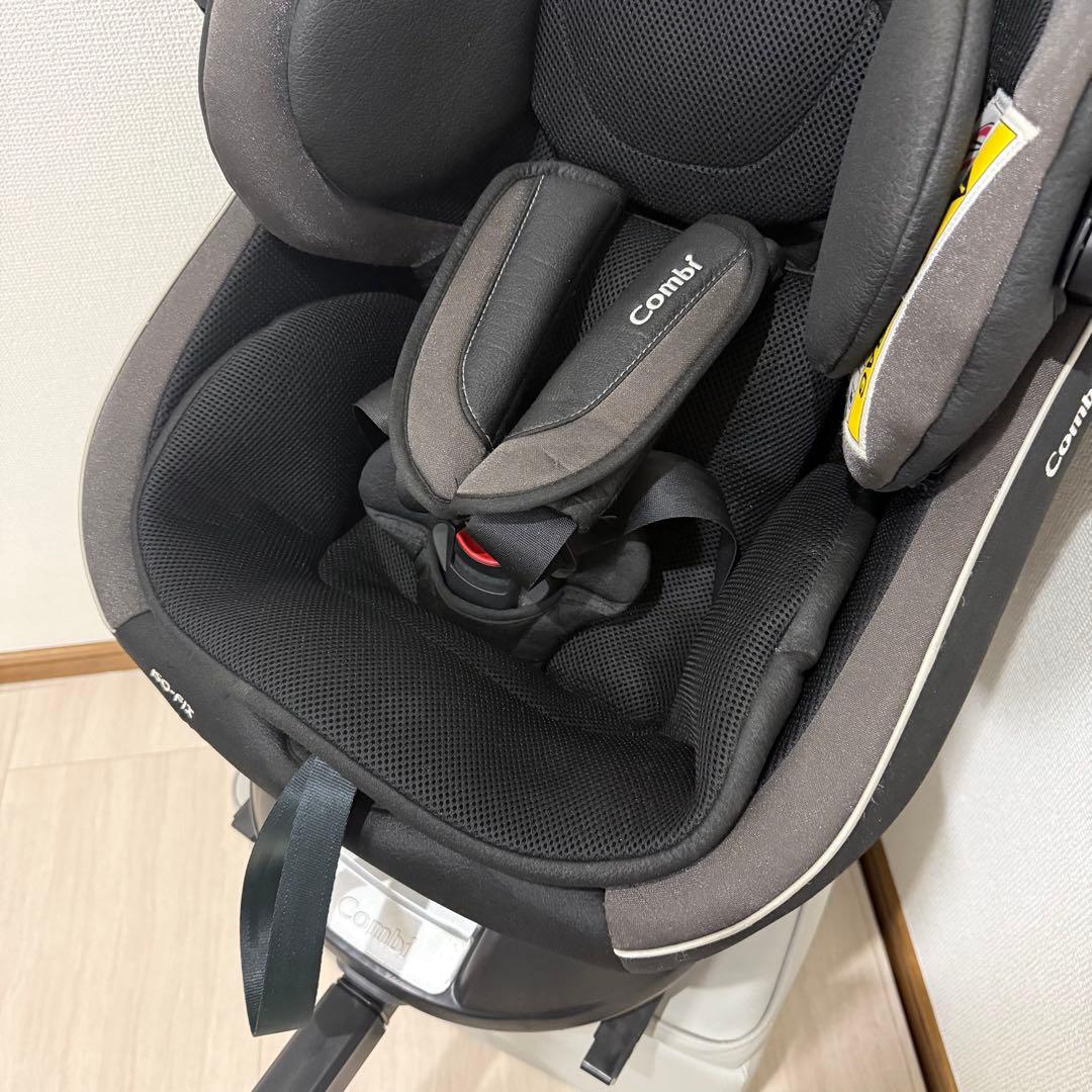 【美品】Combi クルムーヴスマート ISOFIX jg-650