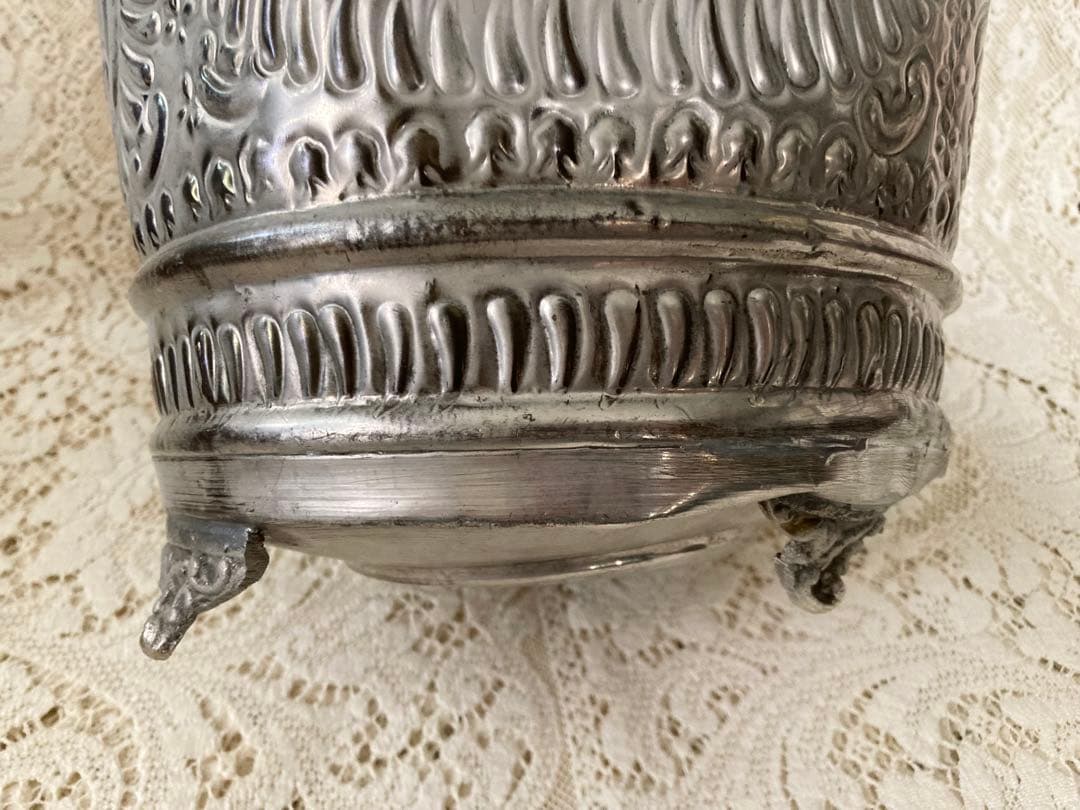 再値下　英国ヴィンテージ　味わい&存在感♪ブリキ打出し装飾インテリアバケツ　難有