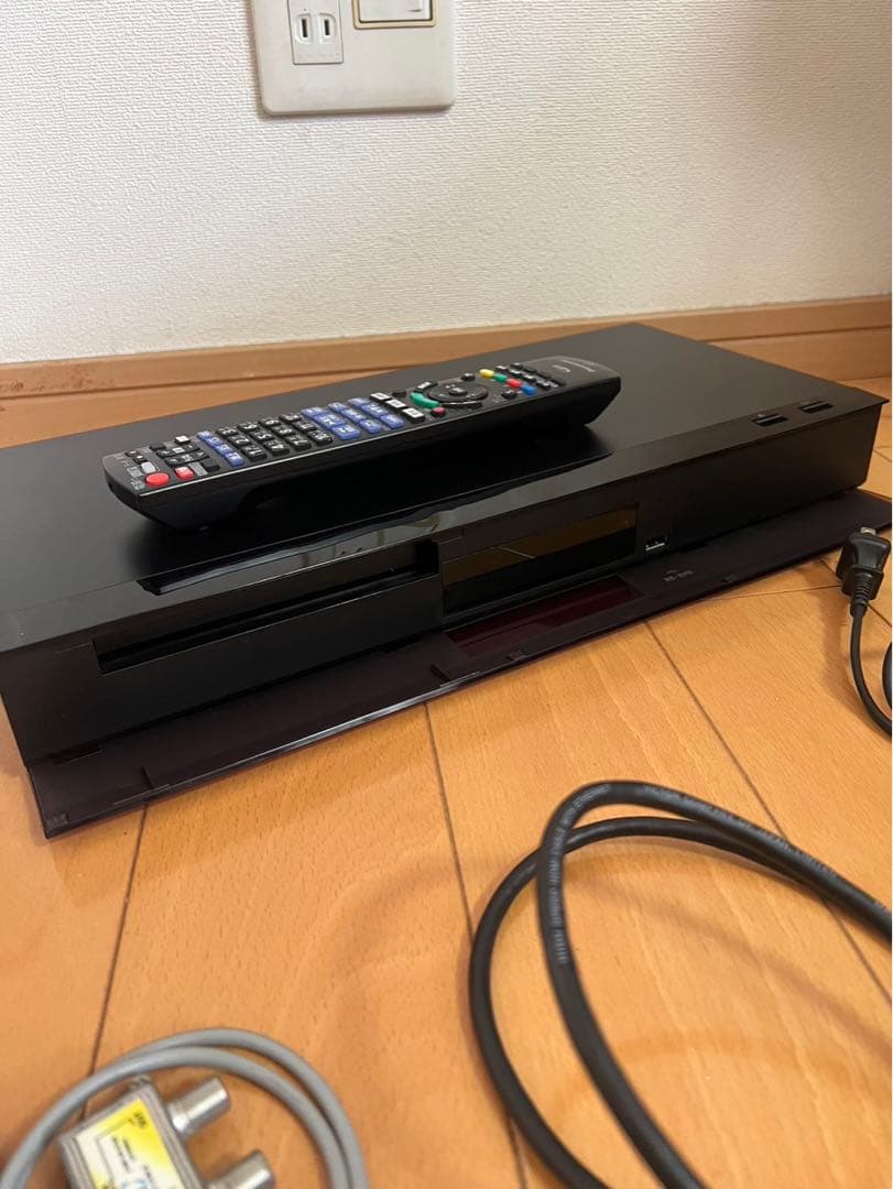 パナソニック　ブルーレイレコーダー　DMR-4W100 動作良好