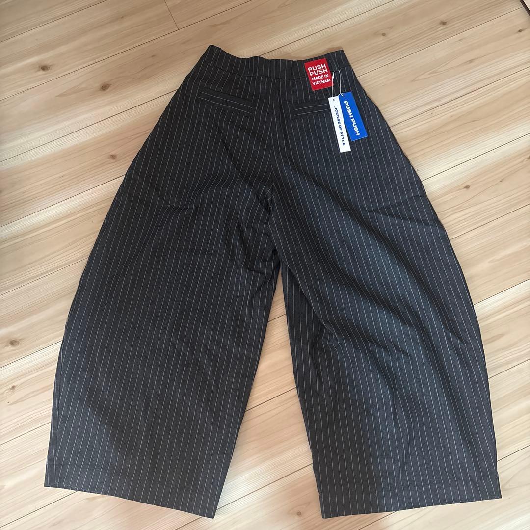 PUSHPUSH ストライプ スラックス Mサイズ ワイドパンツ ブラック