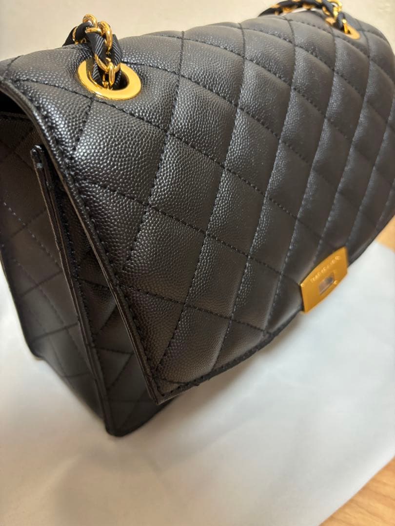 チャールズアンドキース　クレシダ キルトチェーンストラップバッグ