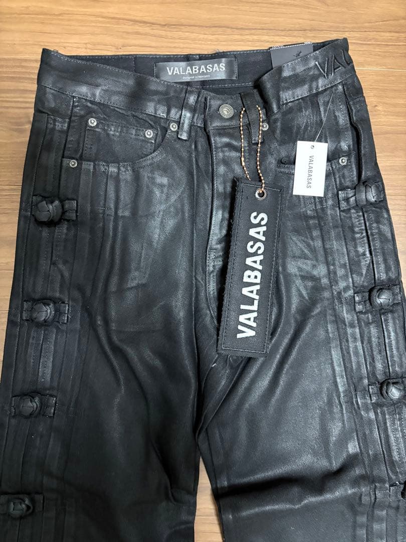 【新品】 VALABASAS ワックスコーティング バギーデニム サイズ29 黒